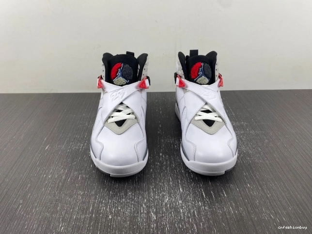 Bunny (2013) Air 305381-103 Retro Bugs Jordan 8 0721